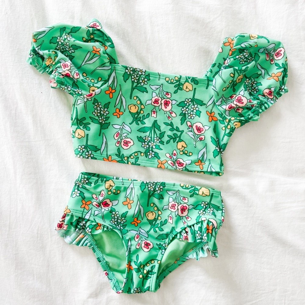5T Toddler girls swim. Like new condition.